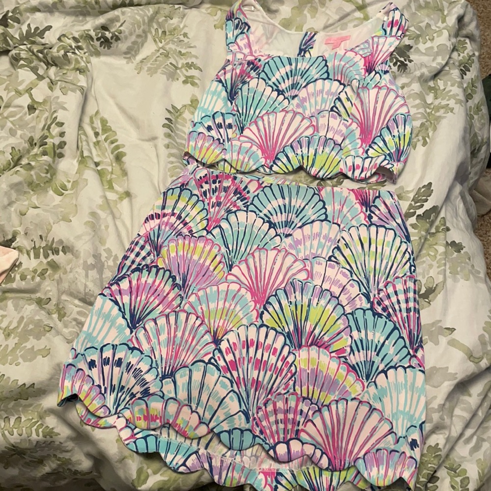 Lilly Pulitzer two piece scalloped set